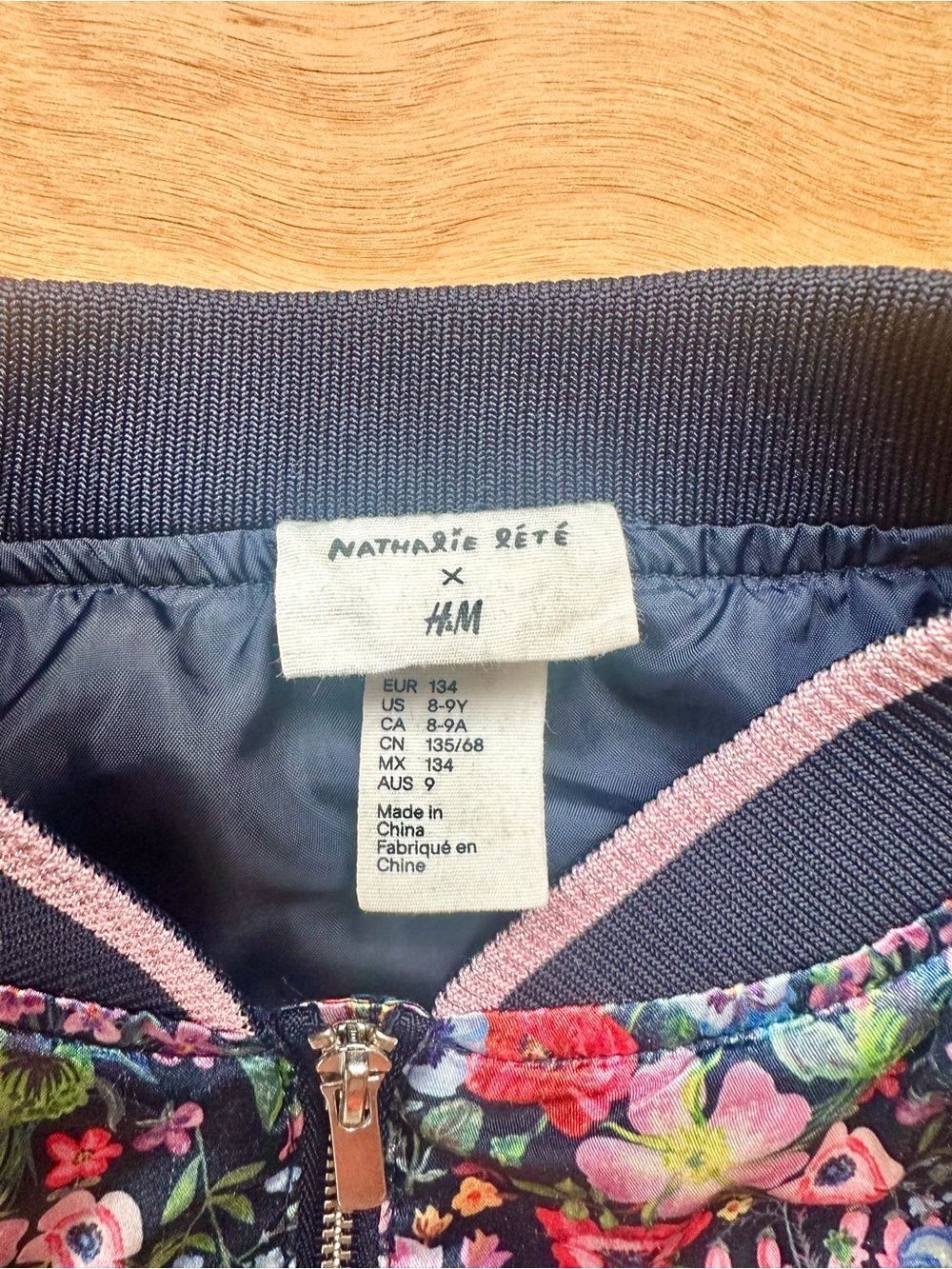 Natalie Lété x H&M Floral Satin Bomber Jacket Girls 8-9Y Navy Zip Pockets - Picture 7 of 12